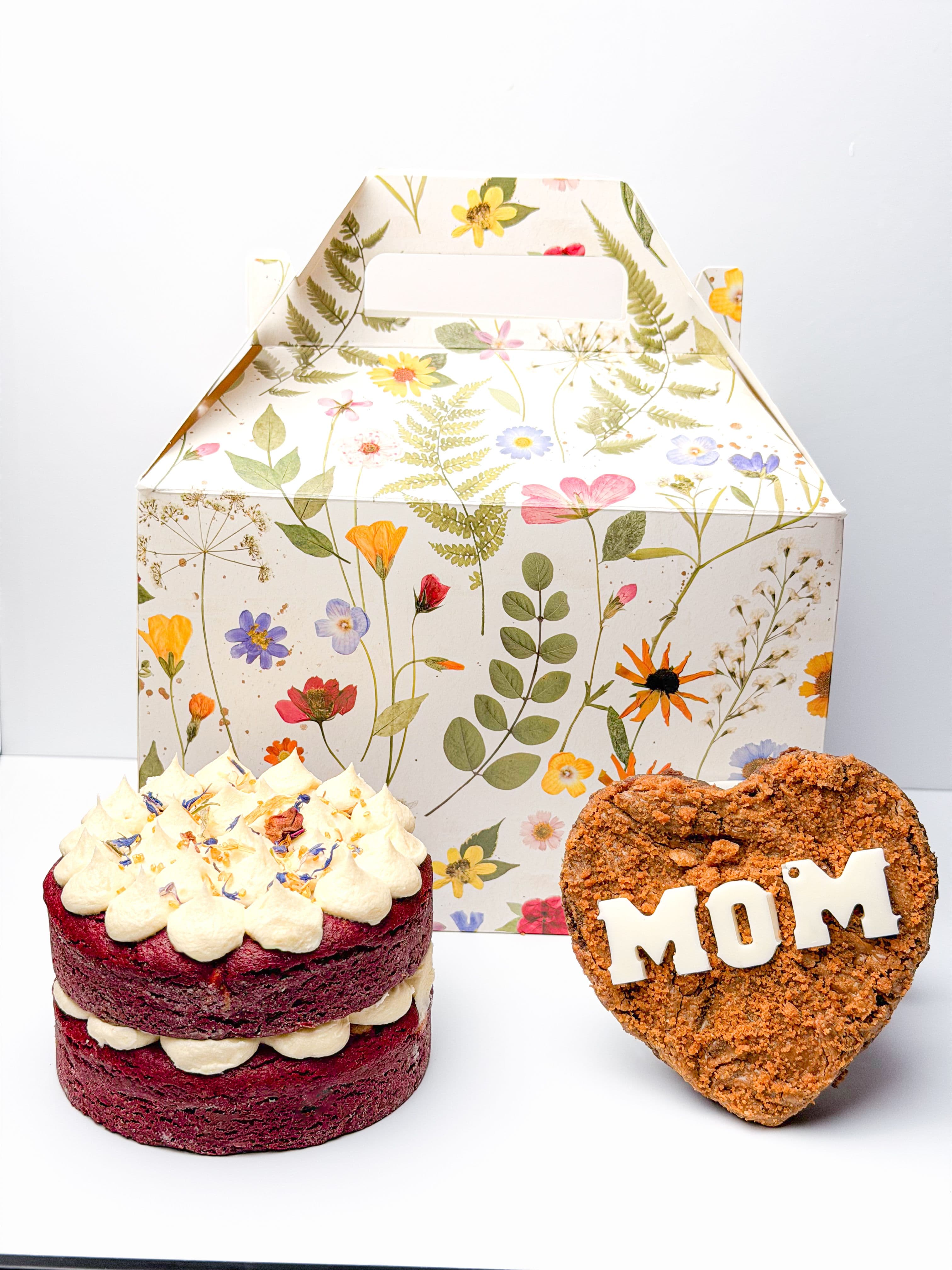 Mother’s Day Red velvet cookie cake & Biscoff brownie